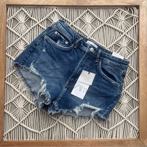 Zara Pants - NWT Zara High Rise Distressed Jean Shorts Size 6